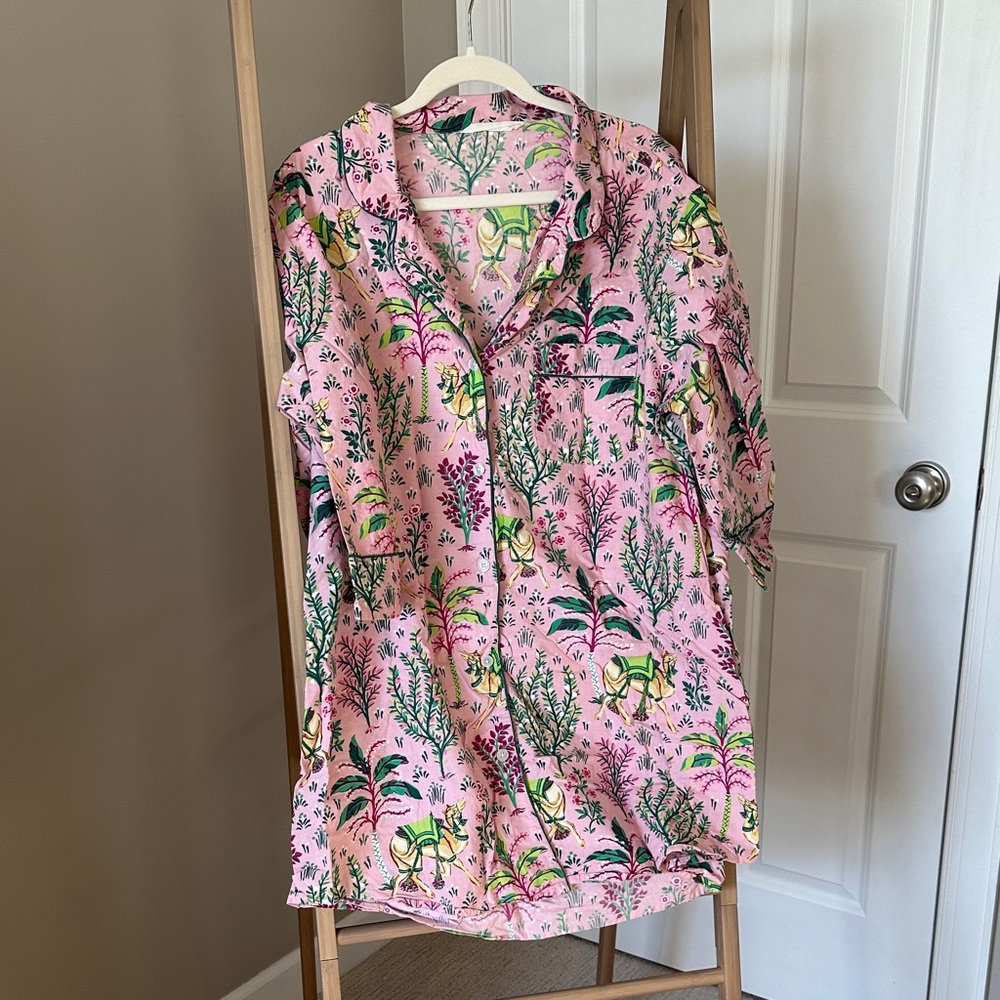 Printfresh Camel’s Courtyard Sleep Shirt in Rose